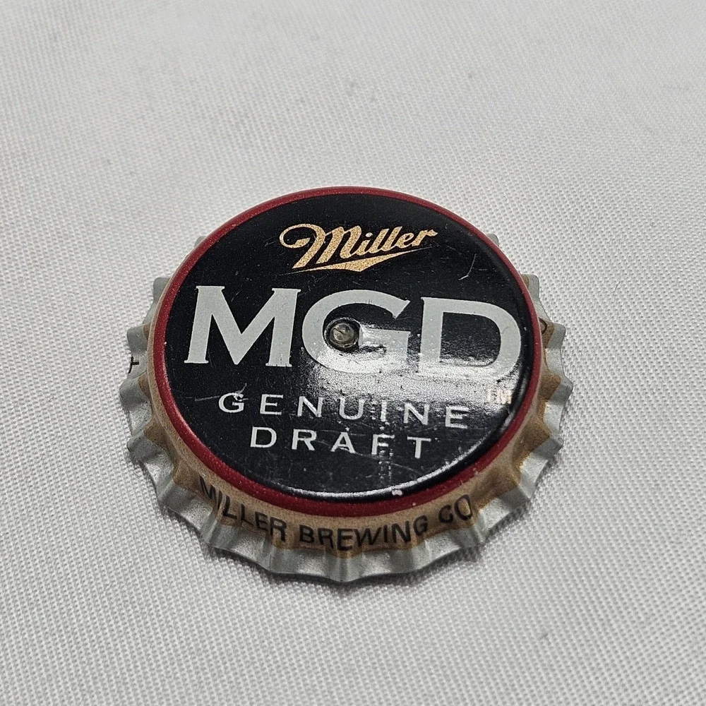 Lit Bottle Cap Hat Lapel Pin Miller MGD Genuine Draft Vintage Premium 90s Button